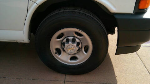 2023 Chevrolet Express 2500