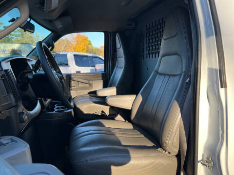 2021 Chevrolet Express 2500