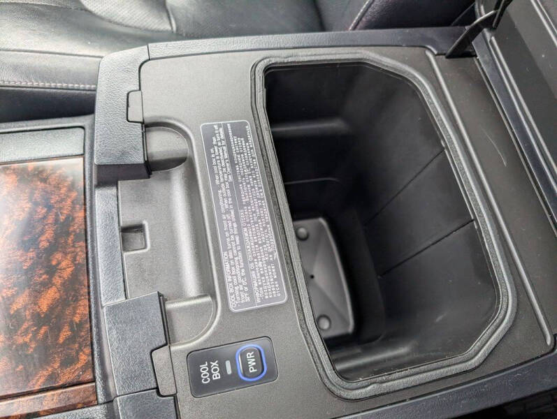 2013 Toyota Land Cruiser