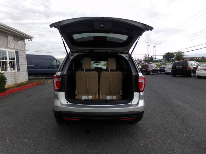2016 Ford Explorer