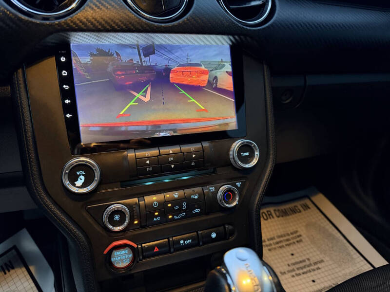 2016 Ford Mustang V6