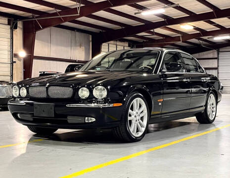 2004 Jaguar XJR