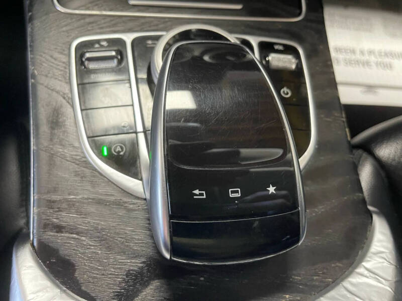 2016 Mercedes-Benz C-Class