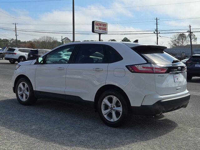 2020 Ford Edge SE