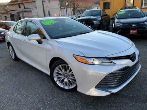 2018 Toyota Camry for sale at Auto Universe Inc. in Paterson NJ