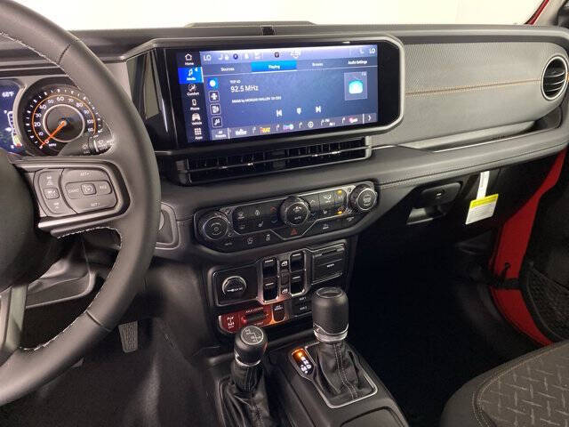 2025 Jeep Gladiator Mojave