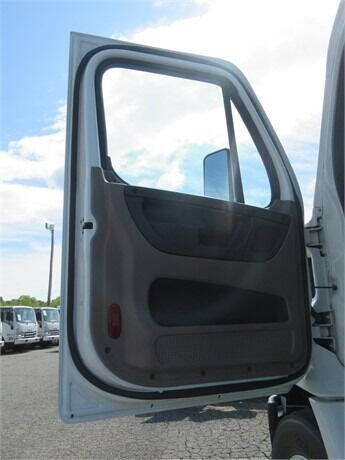 2014 Freightliner Cascadia