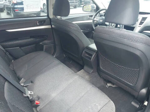 2011 Subaru Outback 2.5i