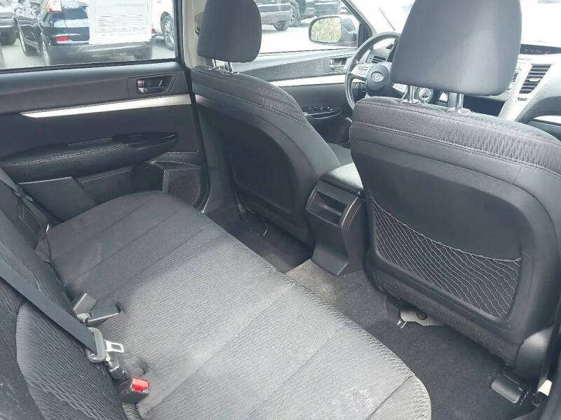 2011 Subaru Outback 2.5i