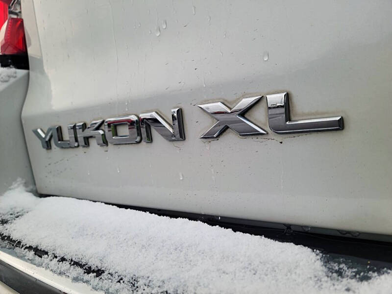 2017 GMC Yukon XL Denali