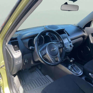 2013 Kia Soul +