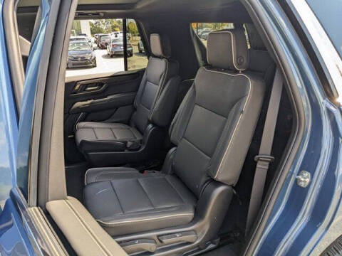 2025 GMC Yukon Elevation