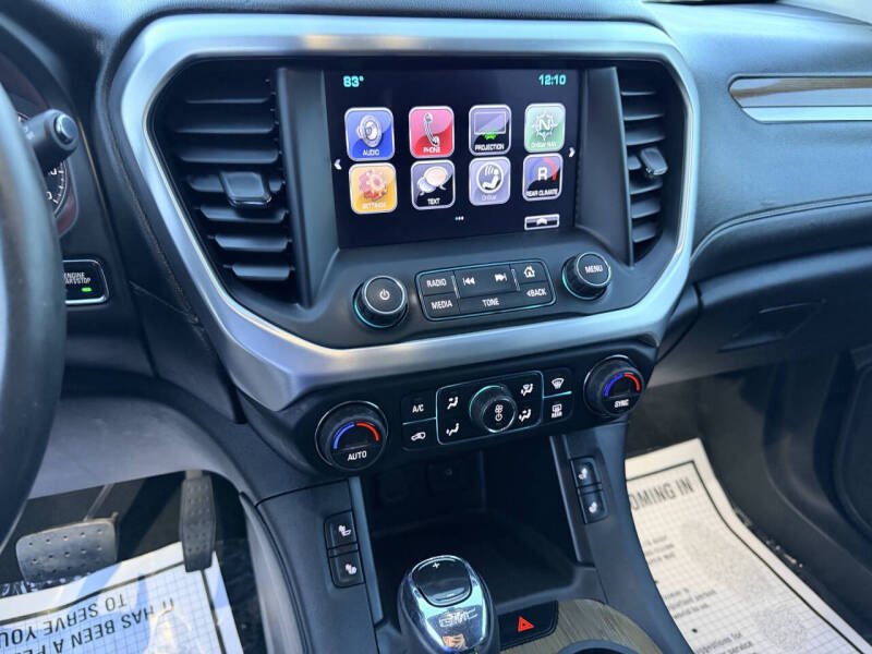 2017 GMC Acadia SLE-2