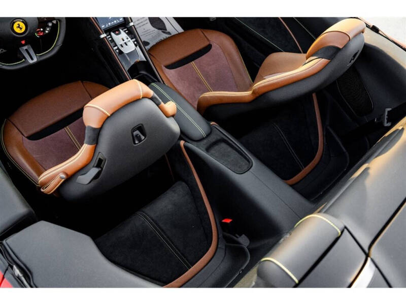 2025 Ferrari Roma Spider