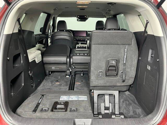 2024 Kia Carnival EX