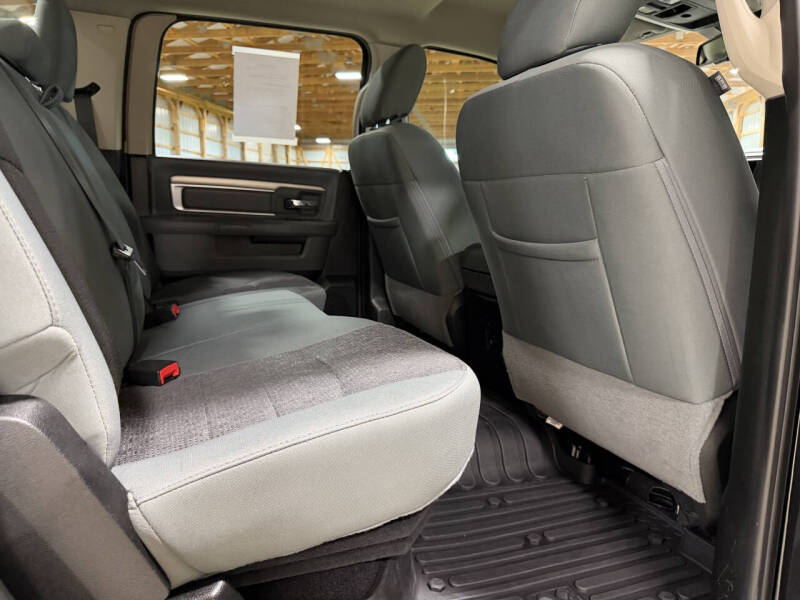 2018 RAM 1500 SLT