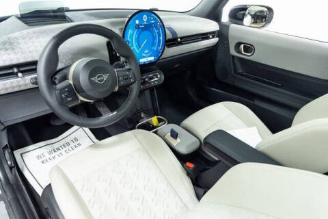 2025 MINI Hardtop 2 Door Cooper S Signature Trim