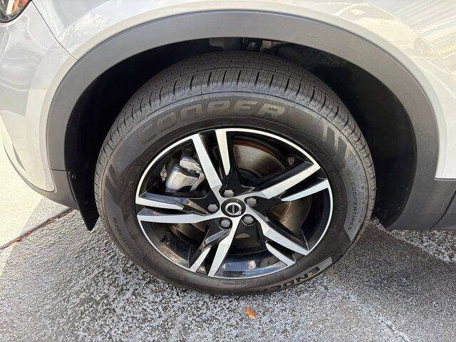 2023 Volvo XC40 B5 Core