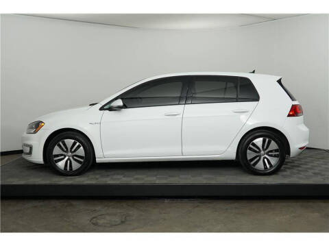 2016 Volkswagen e-Golf SE
