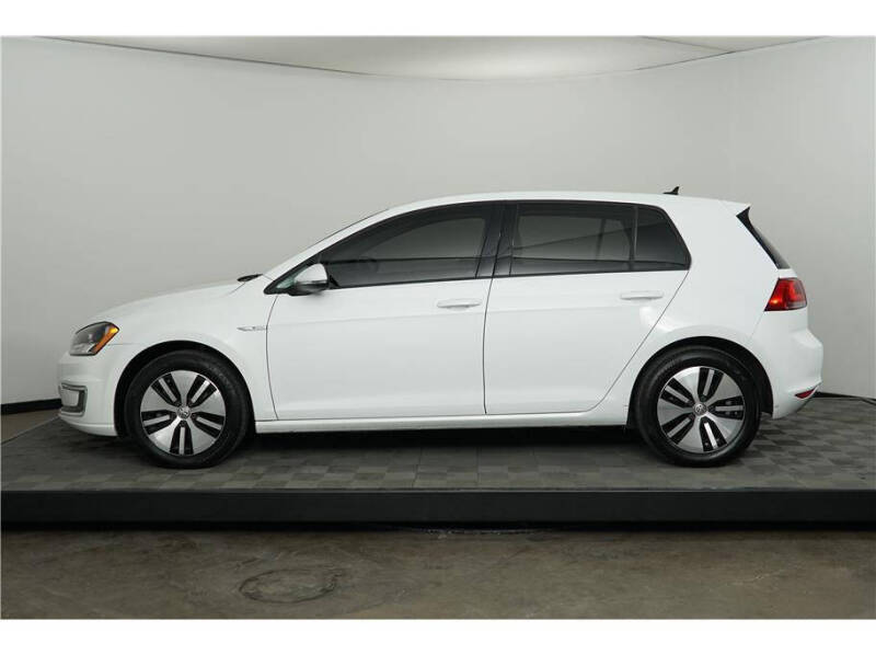 2016 Volkswagen e-Golf SE