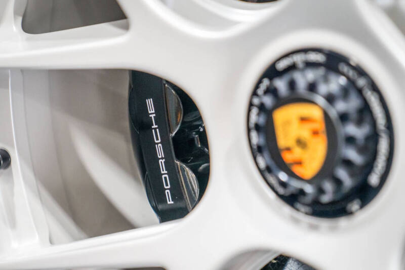 2024 Porsche 911 S/T