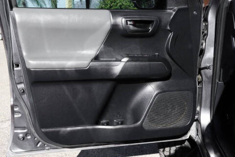 2018 Toyota Tacoma SR