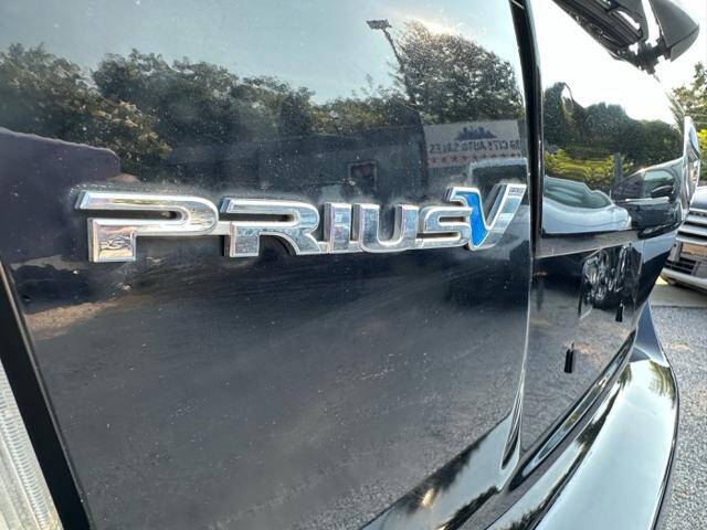 2012 Toyota Prius v Five