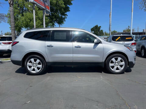2017 Chevrolet Traverse LT
