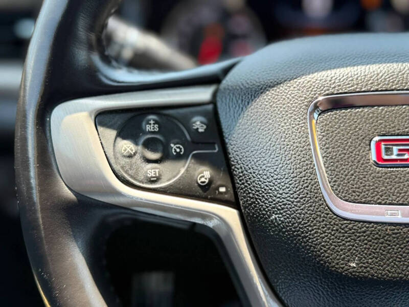 2017 GMC Acadia Denali