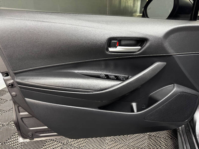 2024 Toyota Corolla Hatchback SE