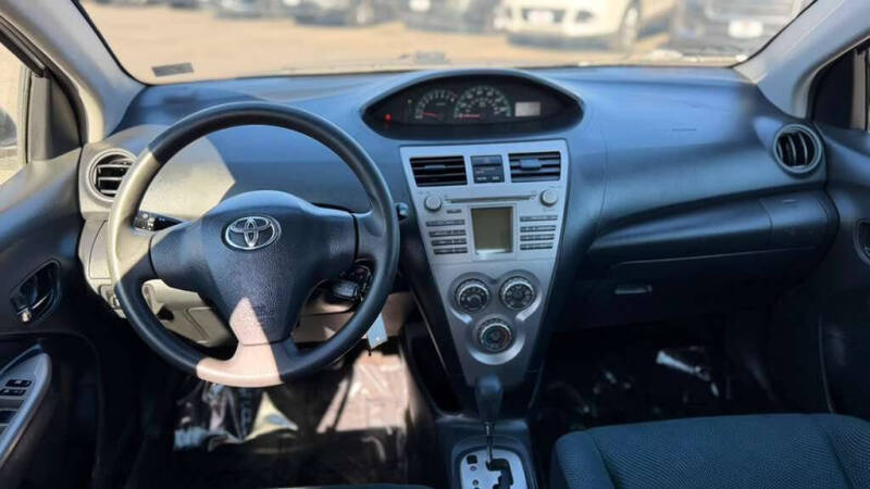 2011 Toyota Yaris