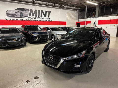 2021 Nissan Altima for sale at MINT MOTORWORKS in Addison IL