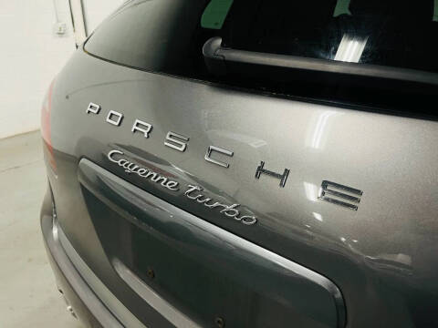 2012 Porsche Cayenne Turbo