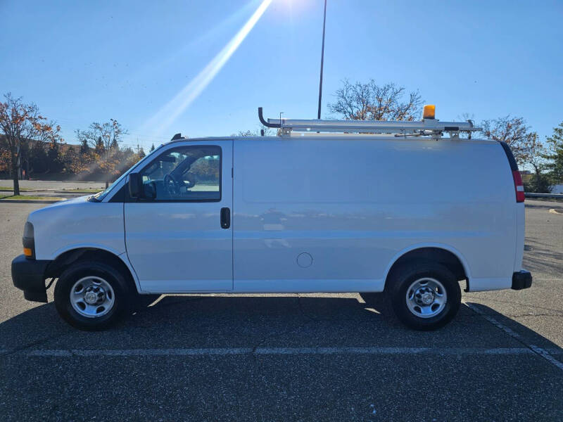 2020 Chevrolet Express 3500