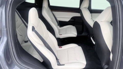 2023 Tesla Model X Standard Range