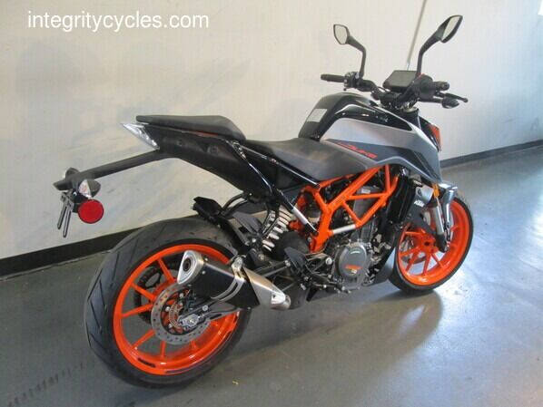 2021 KTM Duke