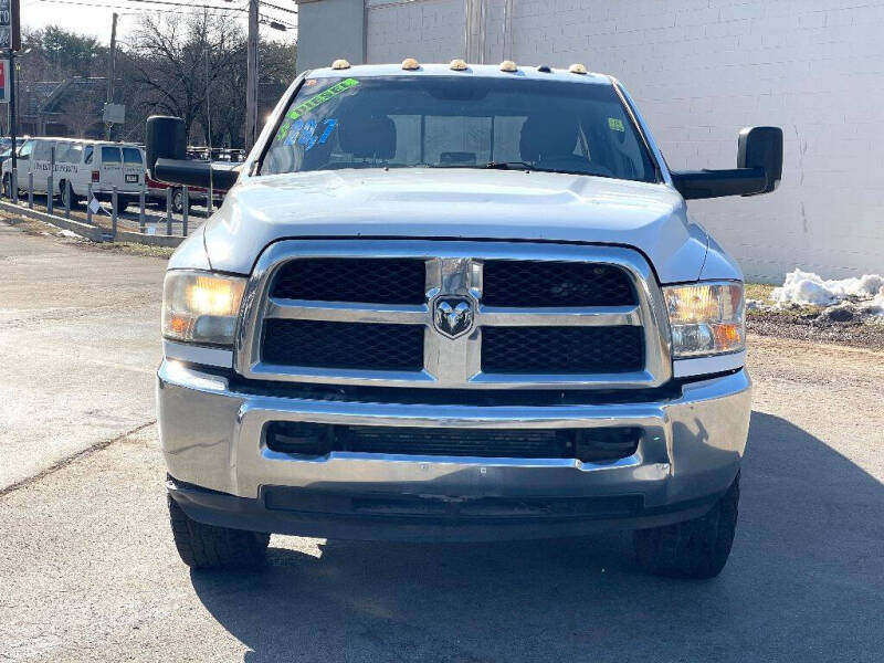 Used 2018 RAM Ram 3500 Pickup SLT with VIN 3C63R3HL9JG176861 for sale in Knoxville, TN