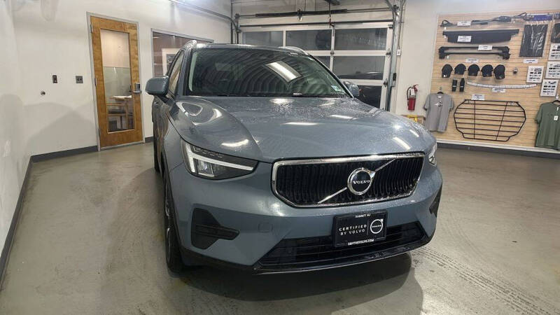 2023 Volvo XC40 B5 Core