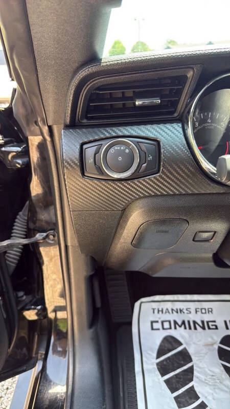 2016 Ford Mustang V6