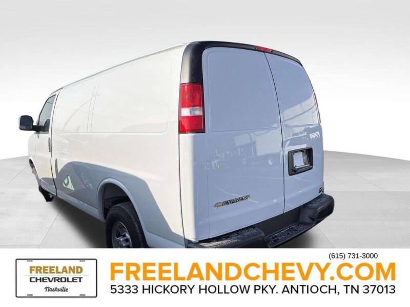 2026 Chevrolet Express 2500