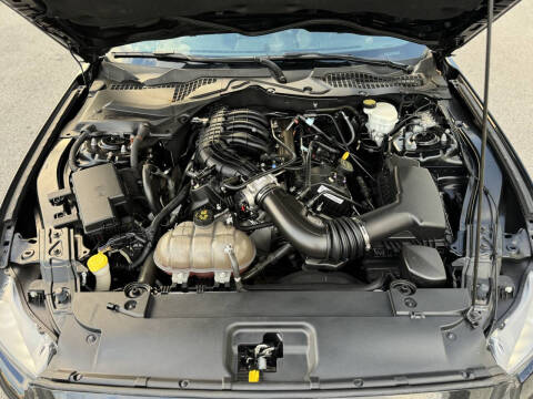 2016 Ford Mustang V6