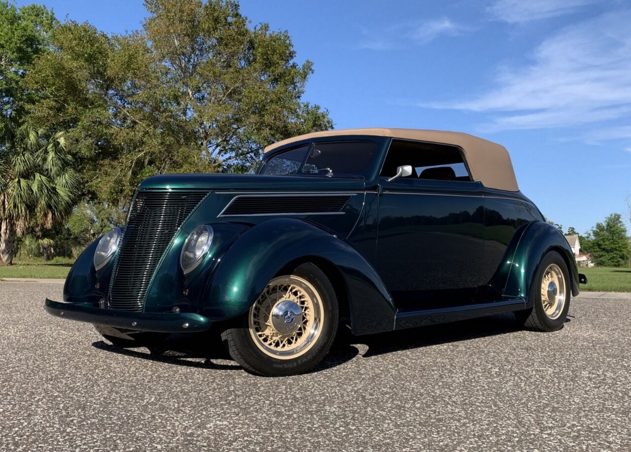 1937 Ford Cabriolet 13