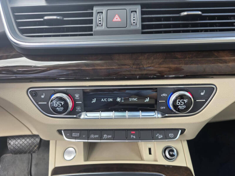 2018 Audi Q5 2.0T quattro Premium Plus