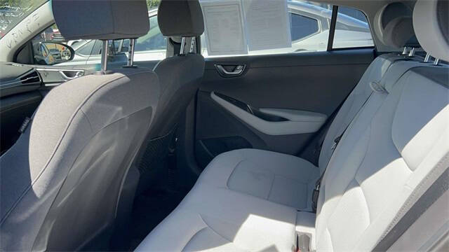 2022 Hyundai Ioniq Plug-in Hybrid SEL