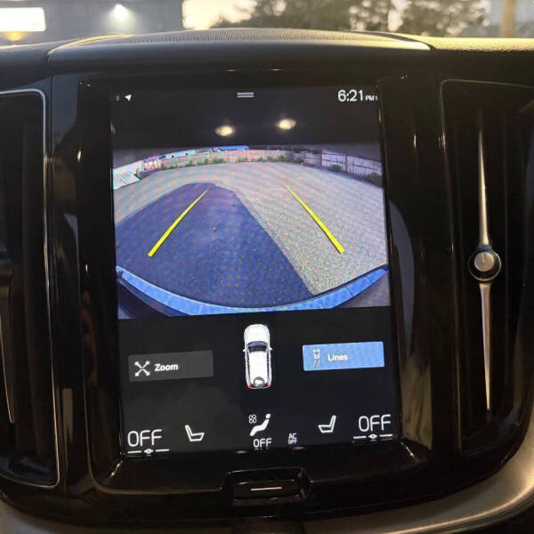 2019 Volvo XC60 T5 Momentum