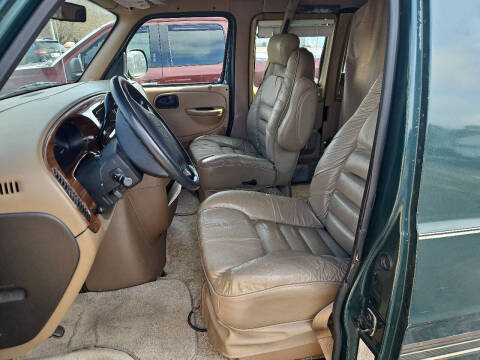 2000 Dodge Ram Van 1500