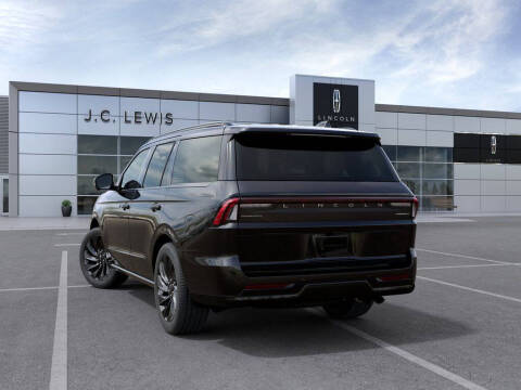 2027 Lincoln Navigator Reserve