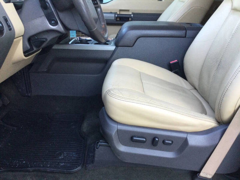 2011 Ford F-450 Super Duty Lariat