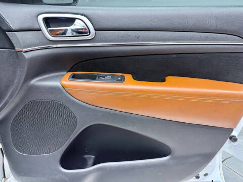 2015 Jeep Grand Cherokee SRT