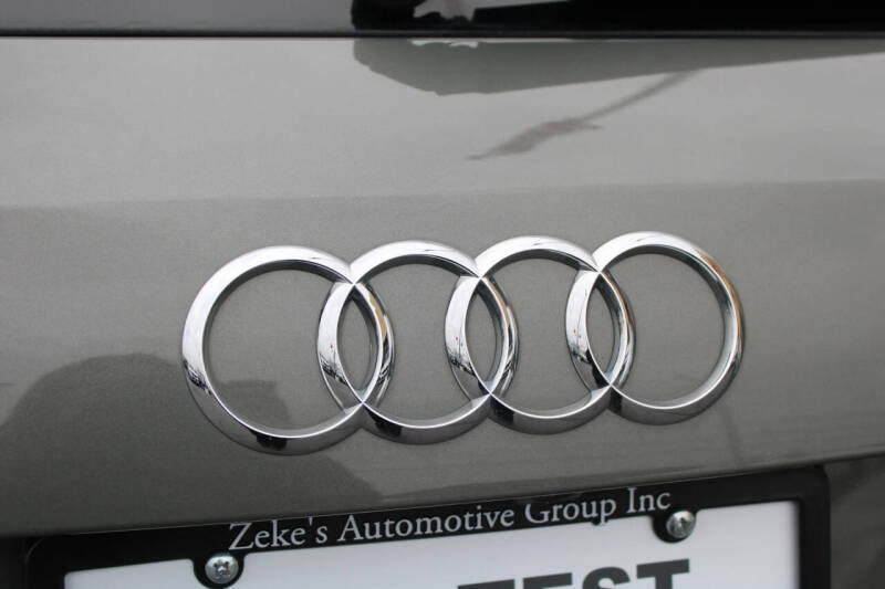 2022 Audi Q3 quattro S line Premium 45 TFSI